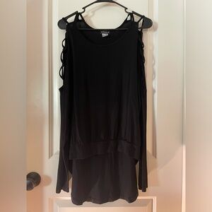 VENUS Black Long Sleeve Top